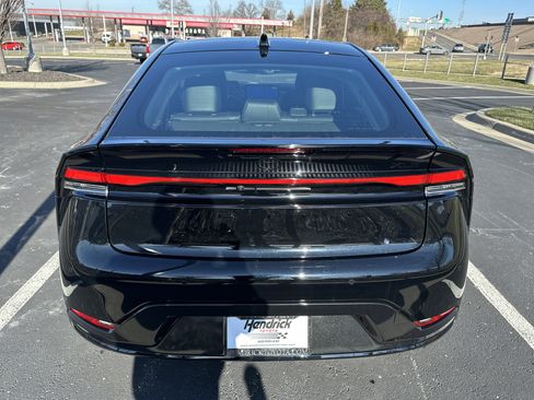 New 2026 Toyota Prius AWD image 8