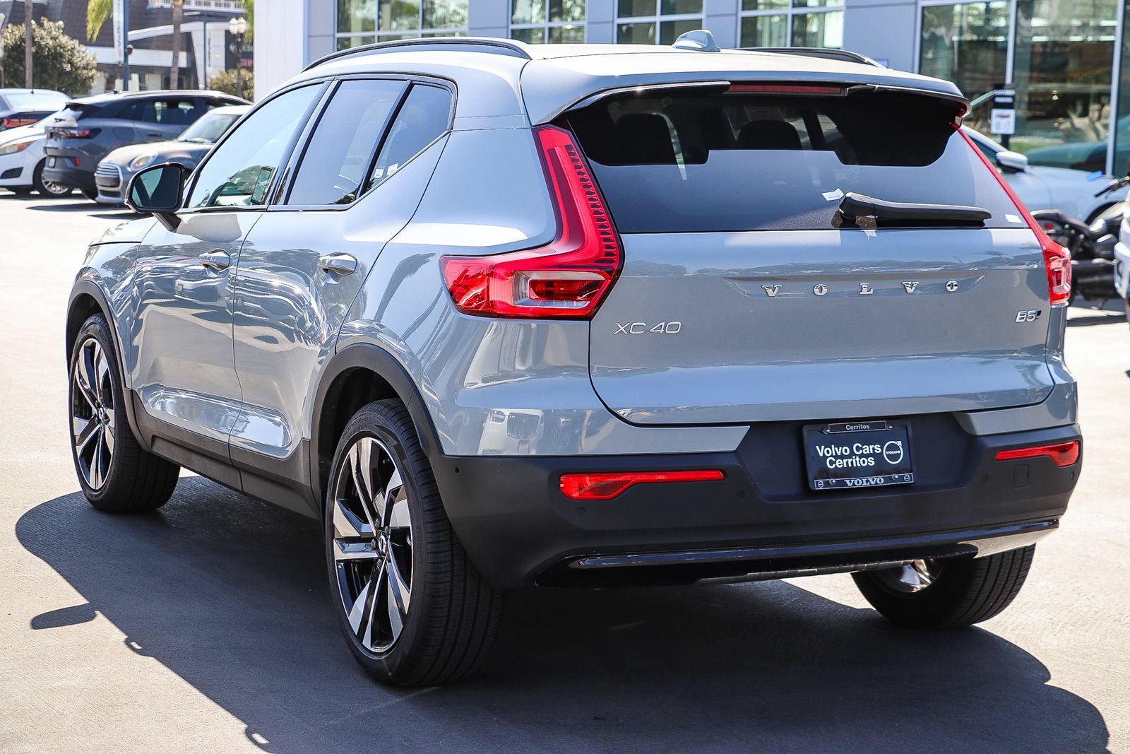 Used 2026 Volvo XC40 B5 Ultra w/ Climate Package AWD/4WD image 8