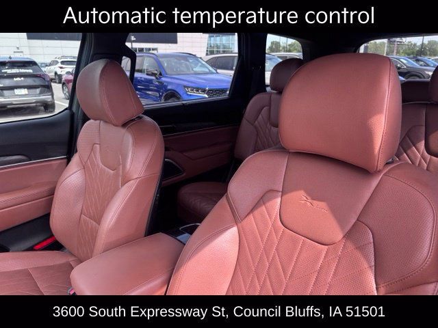 Used 2025 Kia Telluride EX X-Line AWD/4WD image 21