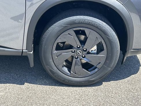 New 2026 Nissan Rogue SV AWD/4WD image 9
