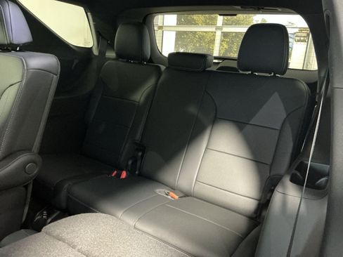 New 2026 Chevrolet Traverse LT w/ Driver Confidence Package FWD image 25
