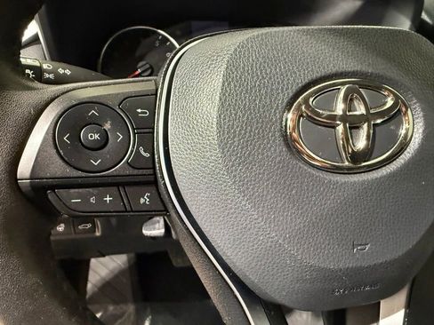 Certified 2022 Toyota RAV4 XLE w/ Convenience Package AWD/4WD image 25