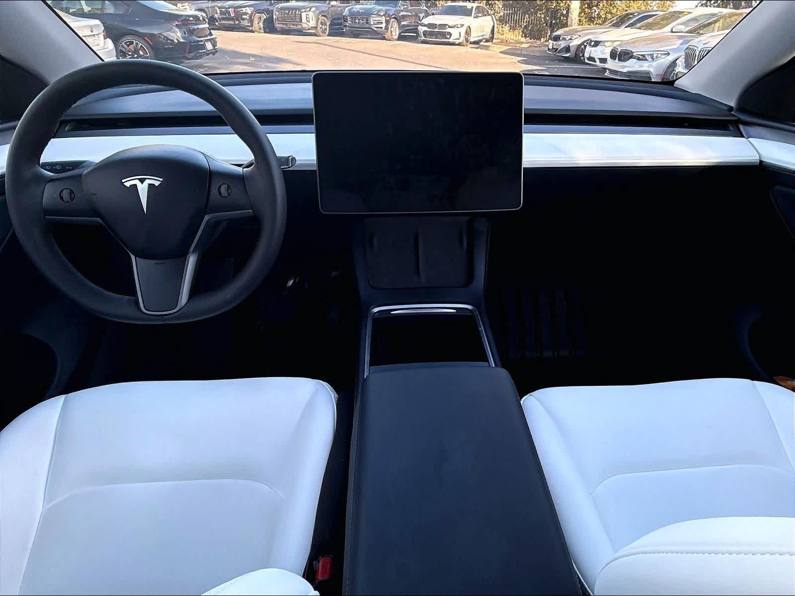 Used 2023 Tesla Model Y AWD image 9