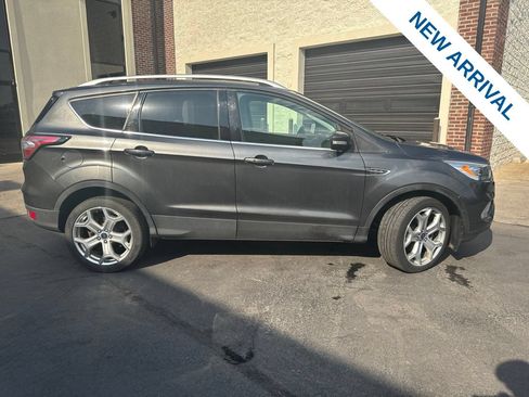 Used 2019 Ford Escape Titanium AWD/4WD image 8