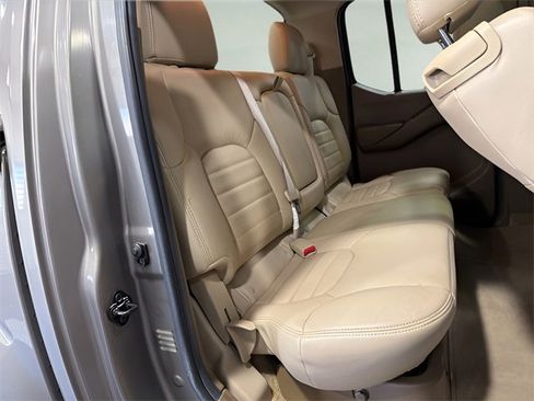 Used 2005 Nissan Frontier LE w/ (H03) Rockford Fosgate Pkg image 30