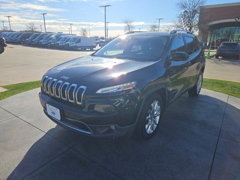 Used 2016 Jeep Cherokee Limited image 3
