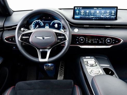 Used 2022 Genesis GV70 3.5T Sport w/ Sport Prestige Package image 15