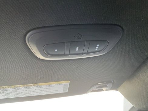 Used 2021 RAM 1500 Big Horn image 23