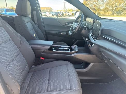 Used 2025 Chevrolet Equinox LT image 17