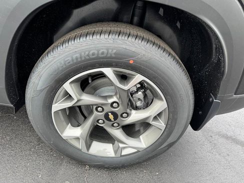 New 2026 Chevrolet Trax LT FWD image 30