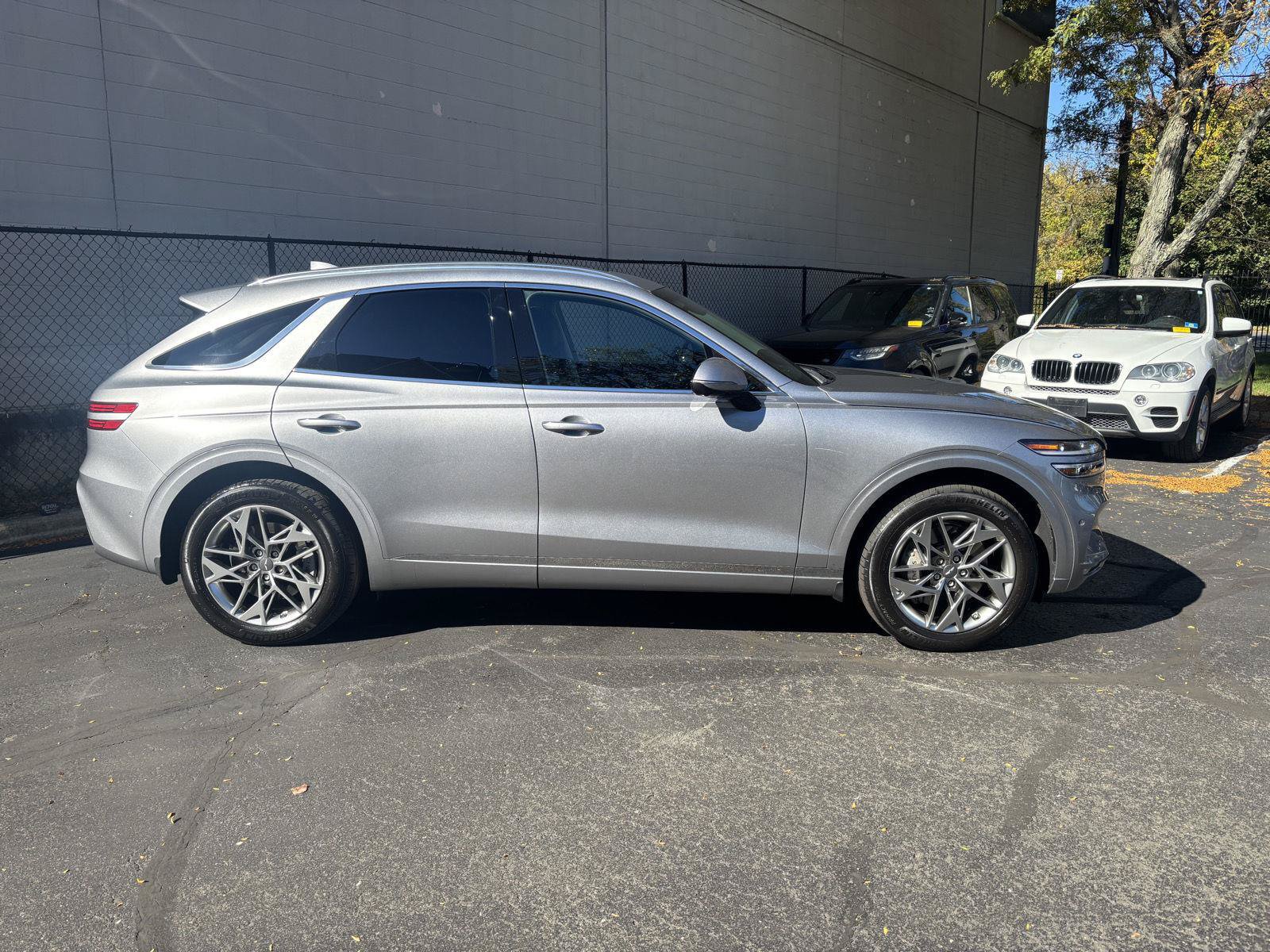 Used 2023 Genesis GV70 2.5T w/ Advanced Package AWD/4WD image 2