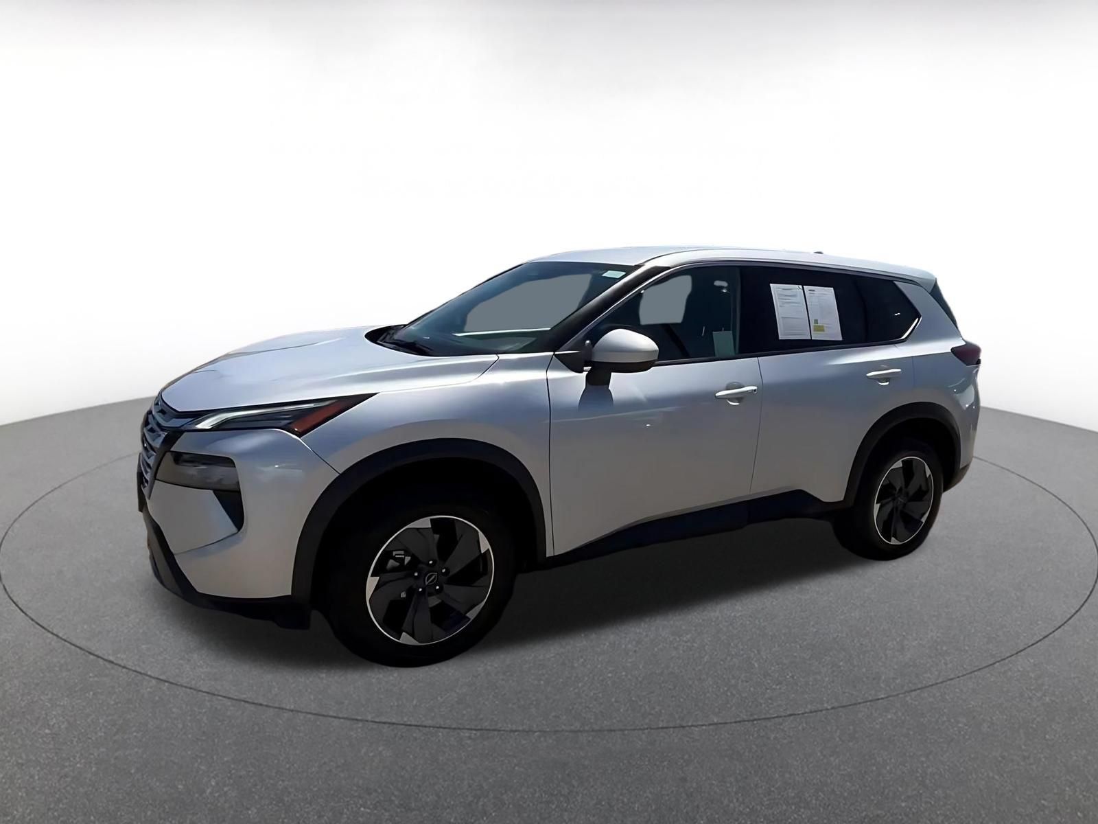 Used 2025 Nissan Rogue SV FWD image 7
