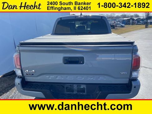 Used 2020 Toyota Tacoma Limited image 9