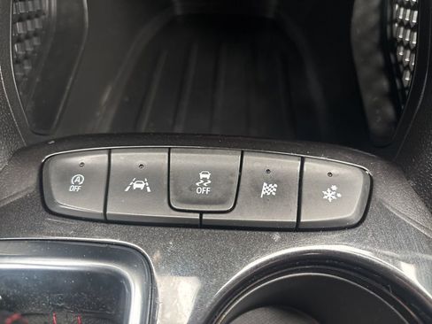 Used 2022 Chevrolet TrailBlazer RS image 31