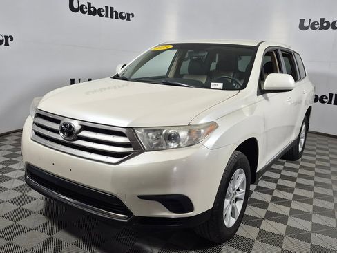 Used 2013 Toyota Highlander FWD image 3