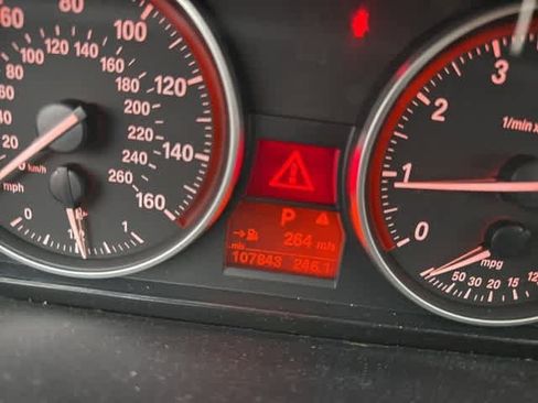 Used 2015 BMW X1 xDrive28i image 9