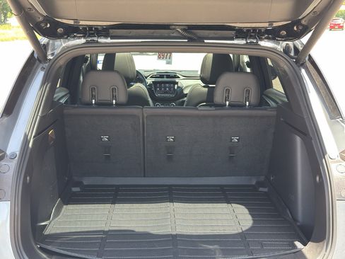 Used 2021 Chevrolet TrailBlazer RS w/ Sun and Liftgate Package FWD image 8