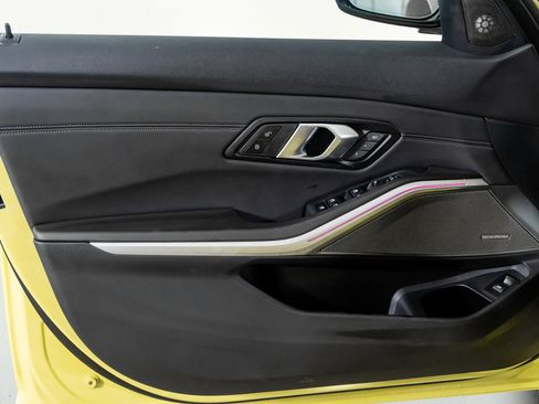 Used 2025 BMW M3 Competition w/ Executive Package image 44