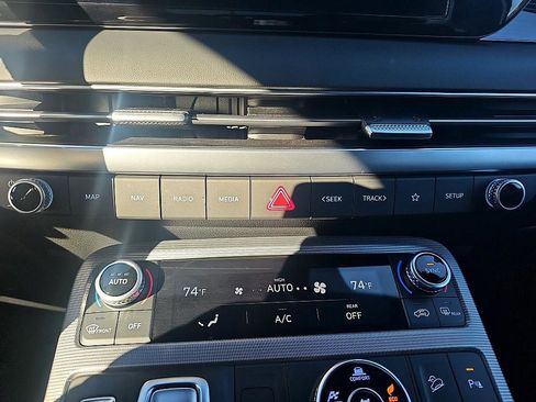 Used 2025 Hyundai Palisade Calligraphy image 27