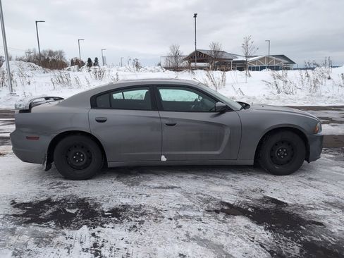 Used 2011 Dodge Charger SE w/ Connectivity Group image 6