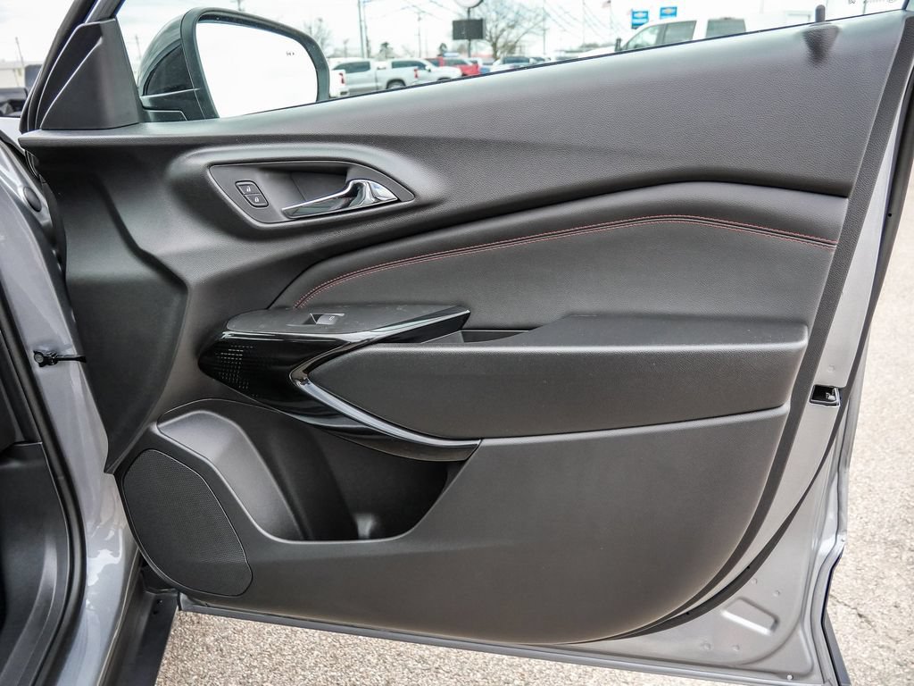 New 2026 Chevrolet Trax RS w/ Driver Confidence Package FWD image 34