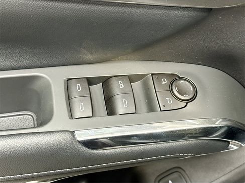 New 2026 Chevrolet Traverse LT image 18