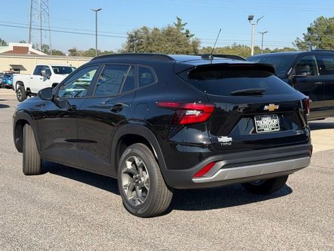 New 2026 Chevrolet Trax LT w/ LT Convenience Package image 5