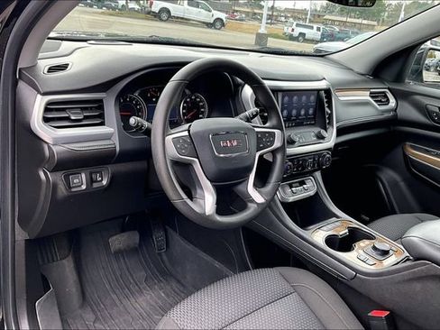 Used 2023 GMC Acadia SLE w/ Driver Convenience Package image 14