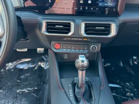 Used 2025 Ford Mustang Premium image 20