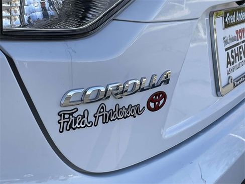 Used 2023 Toyota Corolla LE image 11