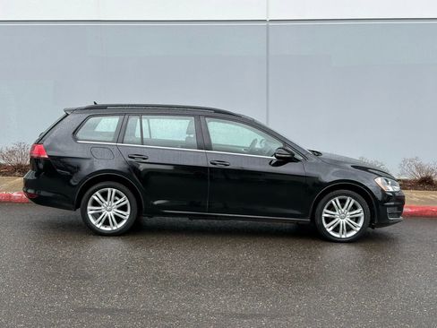 Used 2015 Volkswagen Golf TDI SE image 7