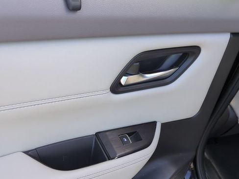 Used 2023 Nissan Rogue SL w/ SL Premium Package FWD image 16