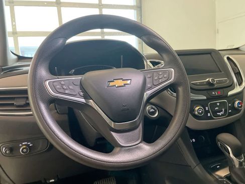 Used 2022 Chevrolet Equinox LT image 14