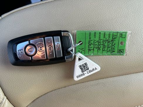 Used 2023 Ford Edge SEL w/ Convenience Package AWD/4WD image 30