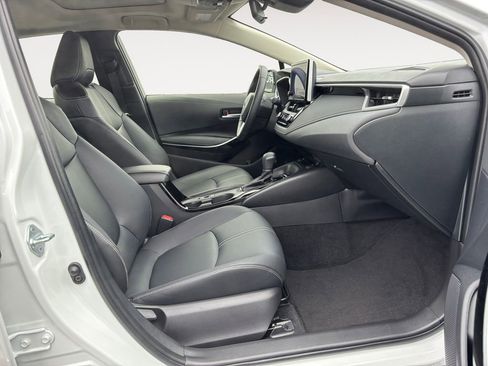 Used 2023 Toyota Corolla XLE image 10