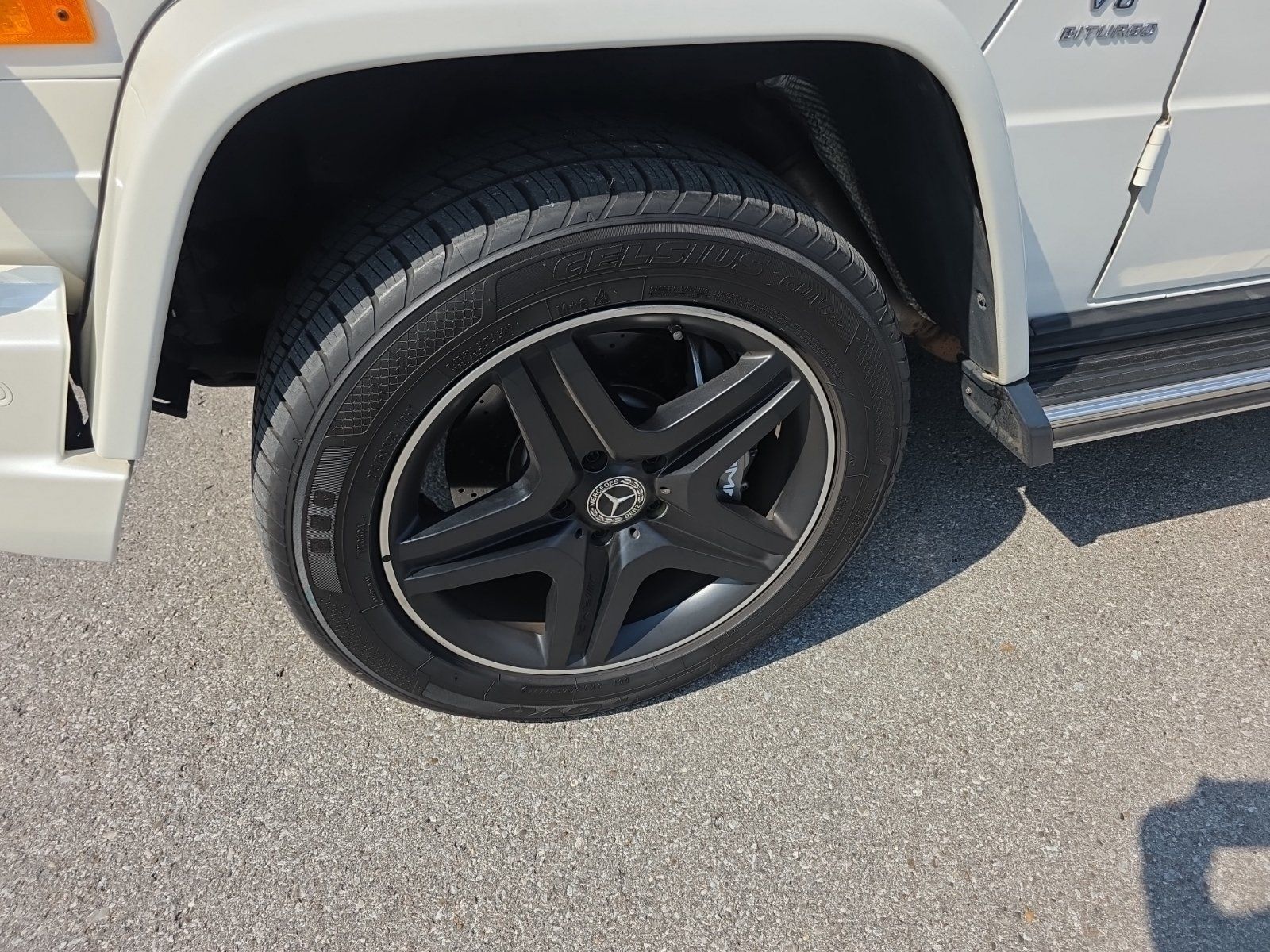 Used 2015 Mercedes-Benz G 63 AMG 4MATIC image 19