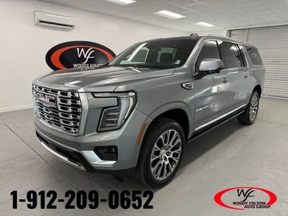 New 2026 GMC Yukon XL Denali w/ Sun & Power Step Package
