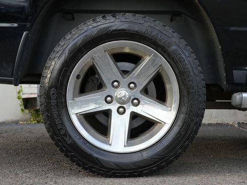 Used 2014 RAM 1500 Express w/ Ram Charger Package AWD/4WD image 9