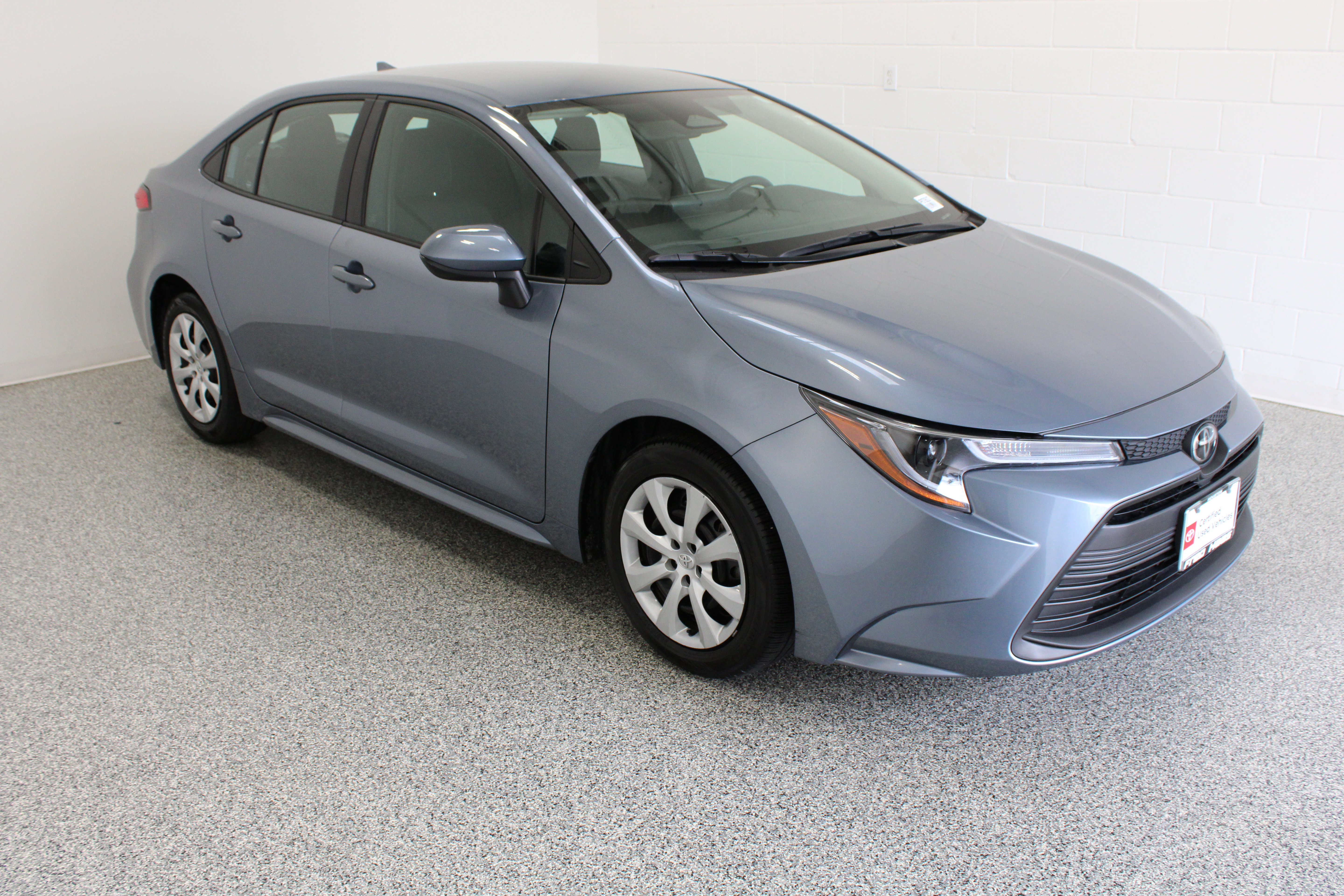 Certified 2023 Toyota Corolla LE FWD image 4