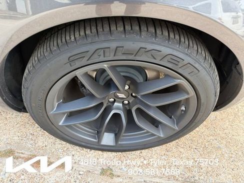 Used 2022 Dodge Challenger R/T Scat Pack RWD image 8