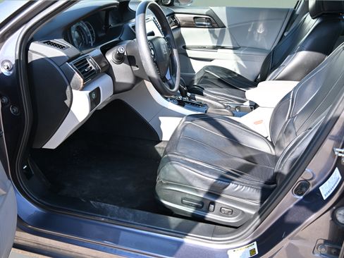 Used 2016 Honda Accord EX image 14