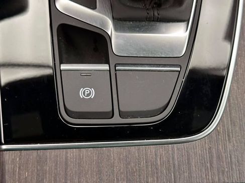 Used 2023 Audi Q5 2.0T Premium Plus w/ Premium Plus Package AWD/4WD image 24