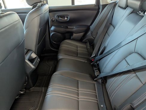 Used 2025 Honda HR-V EX-L image 11