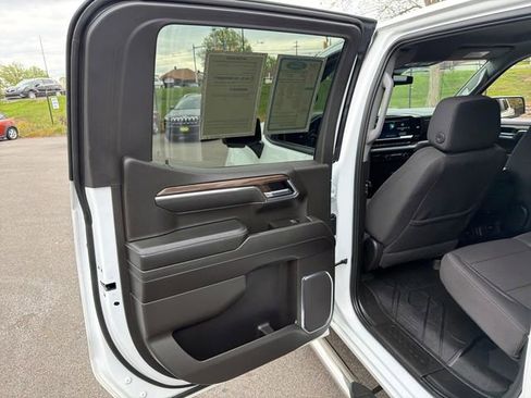 Used 2025 Chevrolet Silverado 1500 LT w/ Safety Package AWD/4WD image 25