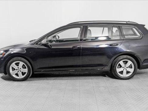 Used 2018 Volkswagen Golf SE FWD image 3