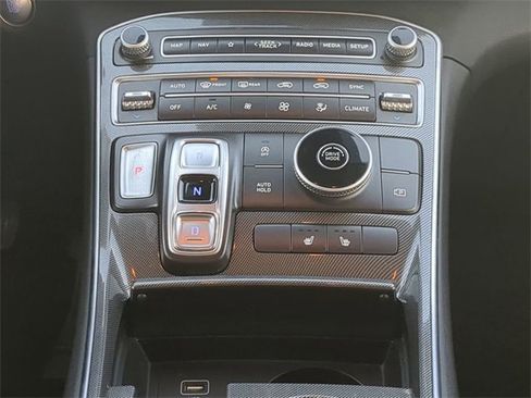 Used 2023 Hyundai Santa Fe SEL image 18