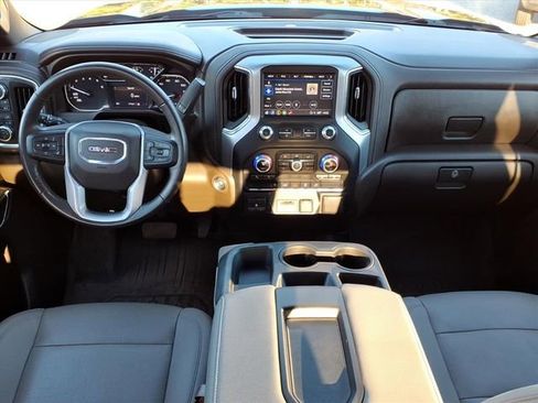 Used 2022 GMC Sierra 1500 SLT image 11