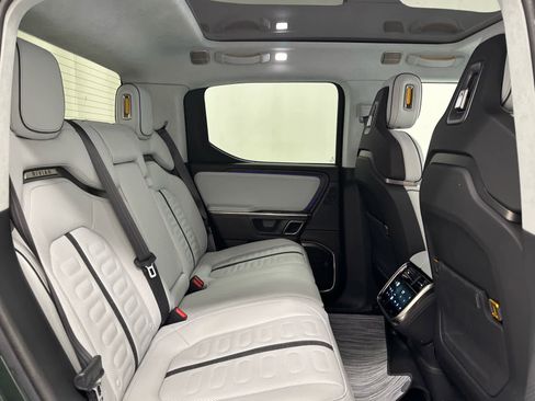 Used 2023 Rivian R1T Adventure image 21