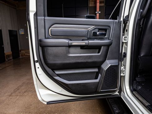 Used 2023 RAM 2500 Limited w/ Night Edition image 39