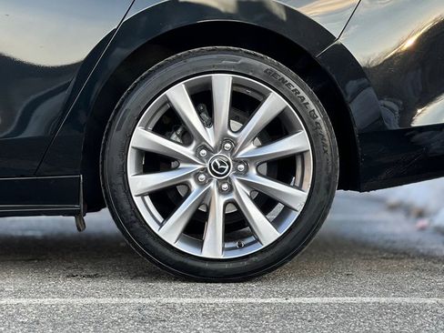 Used 2020 MAZDA MAZDA3 AWD Sedan w/ Preferred Package image 37